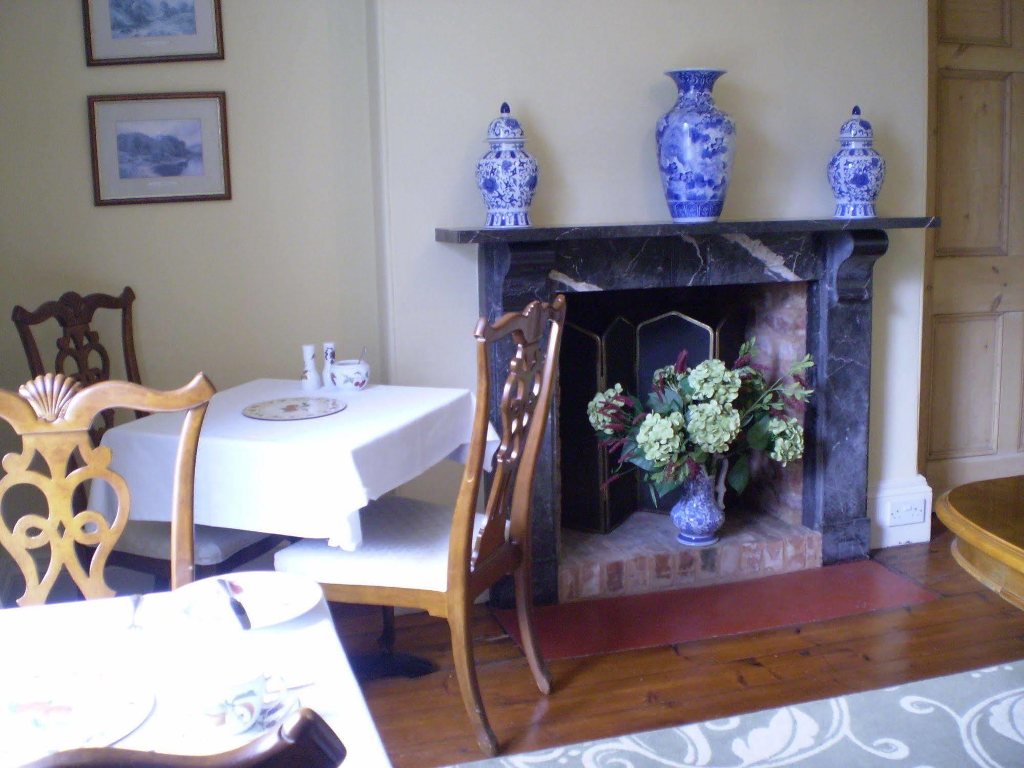 Buckley Farmhouse B & B 시드머스 외부 사진